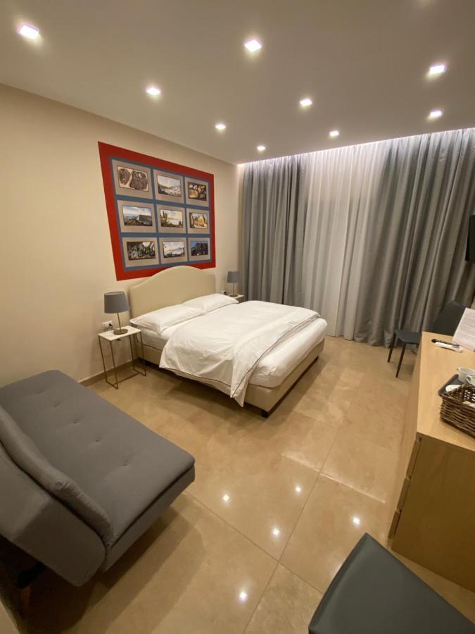 Mdc Luxury Couette-café Naples